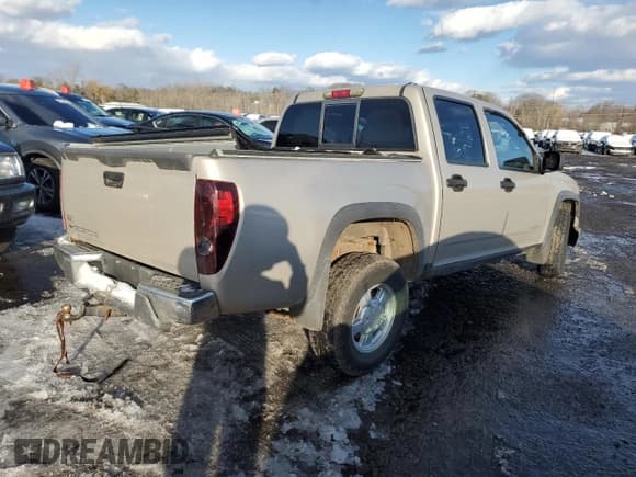 ✅ 2004 Chevrolet Colorado 1SB LS Z85 • VIN: 1GCDT136X48180576 • Лот: 45935625. Опубликован ранее на Copart с пробегом 140 228 миль. Бесплатный доступ к архиву аукционных продаж из США и подробный отчёт об истории автомобиля на DreamBid. Изображение 3.