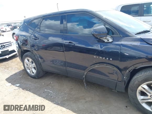 ✅ 2020 Chevrolet Blazer LT • VIN: 3GNKBBRA2LS610139 • Лот: 42914808. Опубликован ранее на IAAI с пробегом 70 225 миль. Бесплатный доступ к архиву аукционных продаж из США и подробный отчёт об истории автомобиля на DreamBid. Изображение 13.