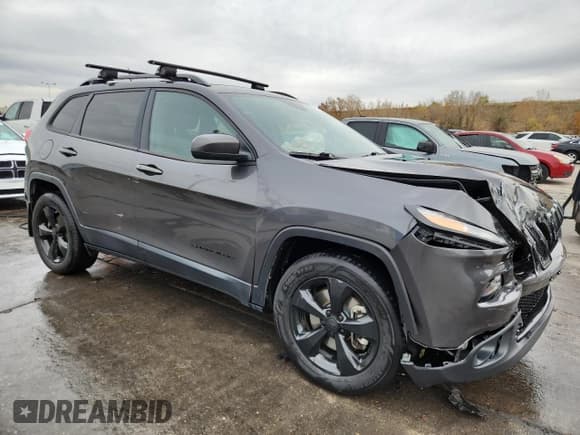 ✅ 2016 Jeep Cherokee Latitude • VIN: 1C4PJMCB4GW122691 • Лот: 91219085. Опубликован ранее на Copart с пробегом 137 458 миль. Бесплатный доступ к архиву аукционных продаж из США и подробный отчёт об истории автомобиля на DreamBid. Изображение 4.