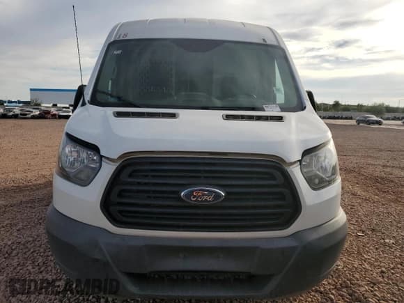 ✅ 2019 Ford Transit • VIN: 1FTYE2CM9KKB51487 • Lot: 92323865. Listed on Copart with 123,246 mi. Free auction sales archive from the USA and detailed vehicle history report at DreamBid. Image 5.