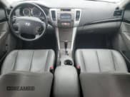 ✅ 2009 Hyundai Sonata Limited • VIN: 5NPEU46CX9H567349 • Лот: 85049364. Опубликован ранее на Copart с пробегом 61 137 миль. Бесплатный доступ к архиву аукционных продаж из США и подробный отчёт об истории автомобиля на DreamBid. Изображение 8.