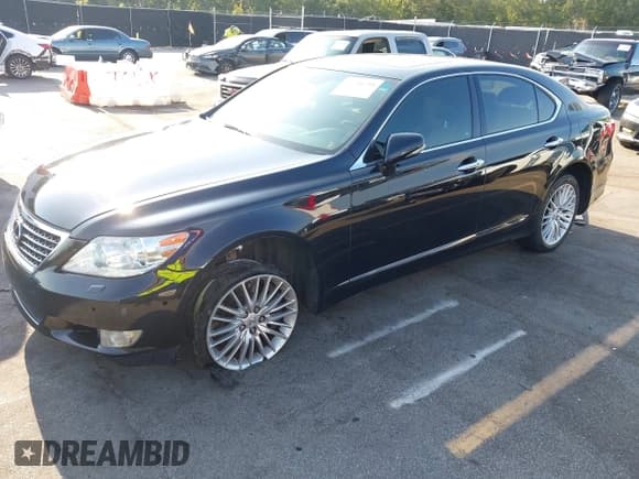 ✅ 2012 Lexus LS 460 • VIN: JTHBL5EF1C5111656 • Лот: 42796793. Опубликован ранее на IAAI с пробегом 133 163 миль. Бесплатный доступ к архиву аукционных продаж из США и подробный отчёт об истории автомобиля на DreamBid. Изображение 2.