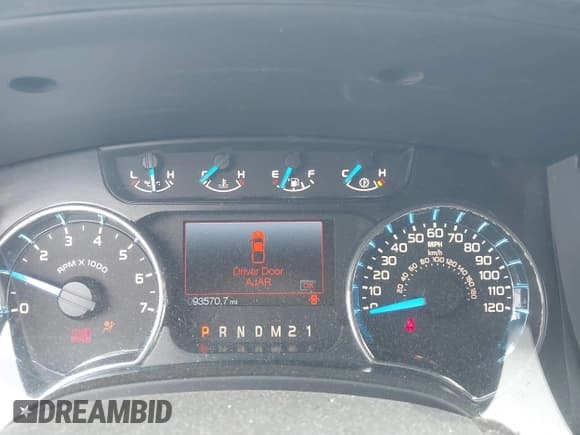 ✅ 2014 Ford F-150 XL • VIN: 1FTFX1ET1EKE49813 • Lot: 42997300. Listed on IAAI with 93,570 mi. Free auction sales archive from the USA and detailed vehicle history report at DreamBid. Image 7.