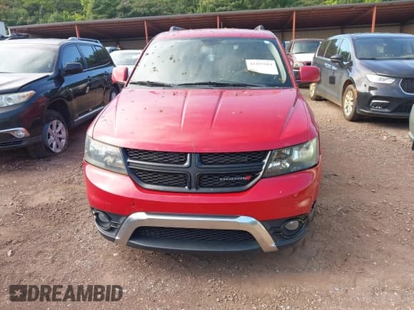 ✅ 2017 Dodge Journey Crossroad Plus • VIN: 3C4PDCGB8HT705493 • Лот: 42497664. Опубликован ранее на IAAI с пробегом 170 556 миль. Бесплатный доступ к архиву аукционных продаж из США и подробный отчёт об истории автомобиля на DreamBid. Изображение 12.