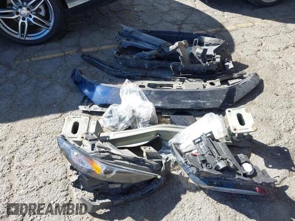 ✅ 2020 Mazda 3 • VIN: 3MZBPABLXLM130500 • Лот: 43493533. Опубликован ранее на IAAI с пробегом 67 727 миль. Бесплатный доступ к архиву аукционных продаж из США и подробный отчёт об истории автомобиля на DreamBid. Изображение 12.