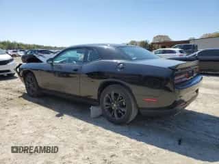 2020 Dodge Challenger SXT z VIN 2C3CDZGG9LH110851, wystawiony jako Copart lot #53502795 z przebiegiem 28 847 mil mil oraz Szkoda całkowita • Salvage title. Historia ofert i sprzedaży dostępna na DreamBid. Obrazek 2.