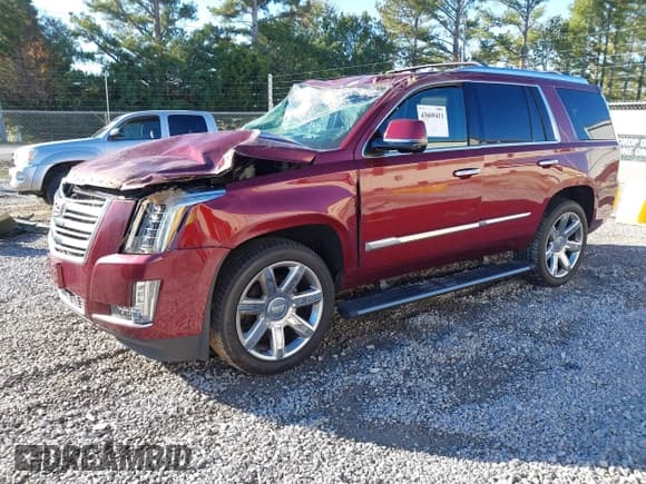 ✅ 2017 Cadillac Escalade Platinum • VIN: 1GYS4DKJ0HR299257 • Lot: 43609411. Wystawiony na IAAI z przebiegiem 46 242 mil. Bezpłatny archiwum sprzedaży aukcyjnych z USA i szczegółowy raport historii pojazdu na DreamBid. Zdjęcie 2.