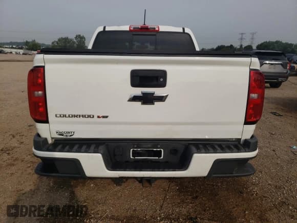 ✅ 2018 Chevrolet Colorado 4WD Z71 • VIN: 1GCGTDEN7J1306447 • Лот: 67300665. Опубликован ранее на Copart с пробегом 193 687 миль. Бесплатный доступ к архиву аукционных продаж из США и подробный отчёт об истории автомобиля на DreamBid. Изображение 6.