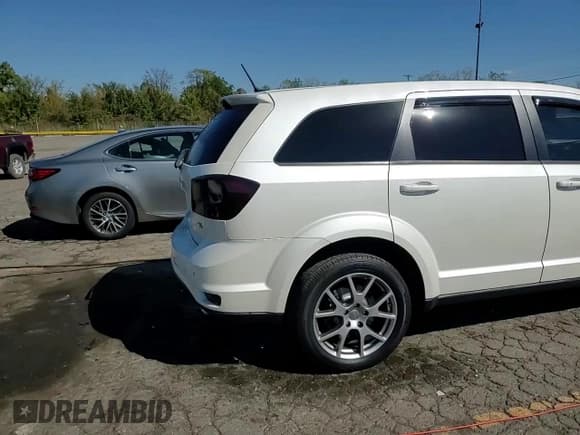 ✅ 2015 Dodge Journey R/T • VIN: 3C4PDDEG1FT684679 • Lot: 84645995. Listed on Copart with 145,790 mi. Free auction sales archive from the USA and detailed vehicle history report at DreamBid. Image 15.