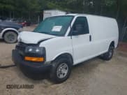 ✅ 2020 Chevrolet Express Cargo • VIN: 1GCWGAFP7L1128105 • Lot: 42186923. Wystawiony na IAAI z przebiegiem 183 036 mil. Bezpłatny archiwum sprzedaży aukcyjnych z USA i szczegółowy raport historii pojazdu na DreamBid. Zdjęcie 2.