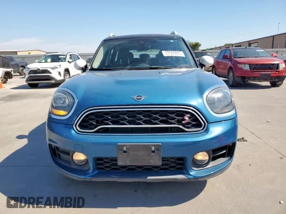 ✅ 2019 MINI Countryman Cooper S • VIN: WMZYT5C59K3J87853 • Lot: 82300885. Wystawiony na Copart z przebiegiem 59 464 mil. Bezpłatny archiwum sprzedaży aukcyjnych z USA i szczegółowy raport historii pojazdu na DreamBid. Zdjęcie 5.