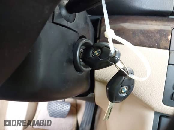 2001 BMW 3 Series 330Ci with VIN WBABS53491JU83172, listed as a IAAI auction lot 42643364 with 92,798 mi miles and . Bid and sale history available at DreamBid. Image 11.