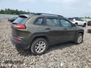 ✅ 2015 Jeep Cherokee Sport • VIN: 1C4PJMAB6FW662366 • Lot: 65108624. Wystawiony na Copart z przebiegiem 131 037 mil. Bezpłatny archiwum sprzedaży aukcyjnych z USA i szczegółowy raport historii pojazdu na DreamBid. Zdjęcie 3.