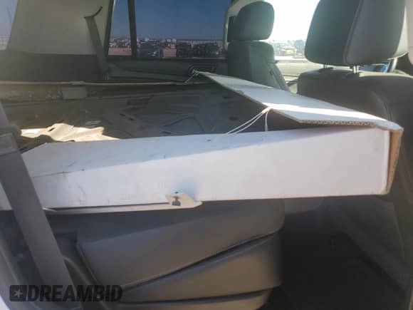 2020 Chevrolet Tahoe Premier with VIN 1GNSCCKC8LR213794, listed as a Copart auction lot 47137755 with 104,656 mi miles and Clean title. Bid and sale history available at DreamBid. Image 11.