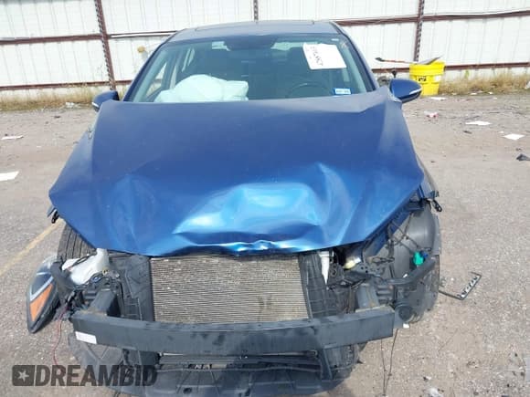 ✅ 2017 Hyundai Elantra SE • VIN: 5NPD84LF5HH097924 • Lot: 42887013. Listed on IAAI with 84,156 mi. Free auction sales archive from the USA and detailed vehicle history report at DreamBid. Image 13.