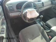 ✅ 2006 Toyota Camry STD • VIN: JTDBE30K863044266 • Лот: 71296355. Опубликован ранее на Copart с пробегом 164 375 миль. Бесплатный доступ к архиву аукционных продаж из США и подробный отчёт об истории автомобиля на DreamBid. Изображение 8.