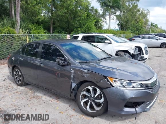 ✅ 2016 Honda Accord EX • VIN: 1HGCR2F01GA021144 • Lot: 43514752. Wystawiony na IAAI z przebiegiem 32 544 mil. Bezpłatny archiwum sprzedaży aukcyjnych z USA i szczegółowy raport historii pojazdu na DreamBid. Zdjęcie 6.