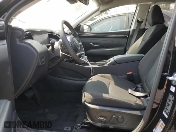 ✅ 2024 Hyundai Tucson SEL • VIN: 5NMJB3DE1RH421129 • Lot: 69326004. Wystawiony na Copart z przebiegiem 2 018 mil. Bezpłatny archiwum sprzedaży aukcyjnych z USA i szczegółowy raport historii pojazdu na DreamBid. Zdjęcie 7.