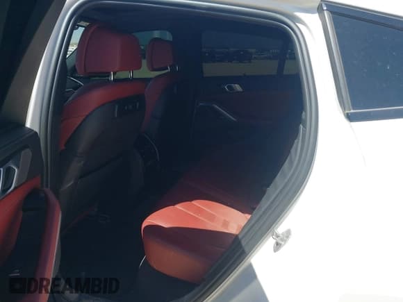 ✅ 2021 BMW X6 M50i • VIN: 5UXCY8C02M9H19933 • Лот: 42570118. Опубликован ранее на IAAI с пробегом 73 648 миль. Бесплатный доступ к архиву аукционных продаж из США и подробный отчёт об истории автомобиля на DreamBid. Изображение 8.