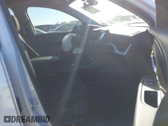 ✅ 2024 GMC Terrain SLE • VIN: 3GKALMEG7RL301703 • Lot: 43562215. Listed on IAAI with 23,055 mi. Free auction sales archive from the USA and detailed vehicle history report at DreamBid. Image 5.