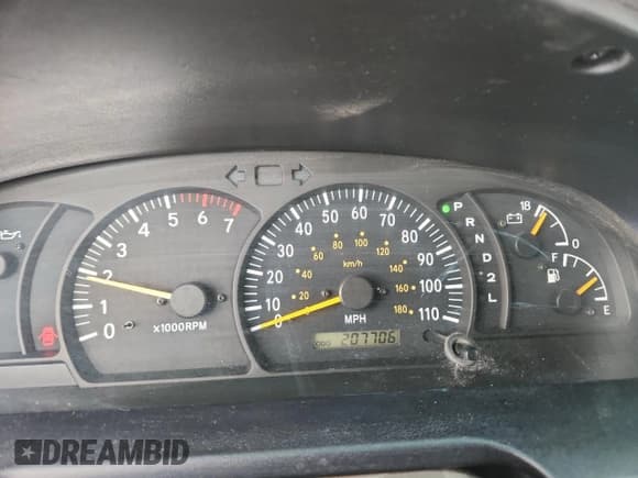 ✅ 2000 Toyota Tundra SR5 • VIN: 5TBBT4414YS038746 • Лот: 84984035. Опубликован ранее на Copart с пробегом 207 706 миль. Бесплатный доступ к архиву аукционных продаж из США и подробный отчёт об истории автомобиля на DreamBid. Изображение 9.