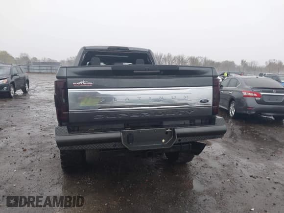 ✅ 2017 Ford F-250 Lariat • VIN: 1FT7W2BT4HEB51261 • Lot: 43745317. Listed on IAAI with 200,285 mi. Free auction sales archive from the USA and detailed vehicle history report at DreamBid. Image 16.