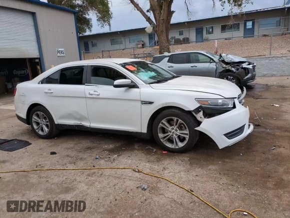 ✅ 2016 Ford Taurus SEL • VIN: 1FAHP2E82GG126084 • Лот: 58060405. Опубликован ранее на Copart с пробегом 130 082 миль. Бесплатный доступ к архиву аукционных продаж из США и подробный отчёт об истории автомобиля на DreamBid. Изображение 13.
