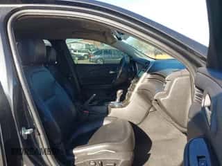 2015 Chevrolet Malibu LTZ z VIN 1G11F5SL7FF205935, wystawiony jako IAAI lot #43440452 z przebiegiem 232 643 mil mil oraz . Historia ofert i sprzedaży dostępna na DreamBid. Obrazek 5.