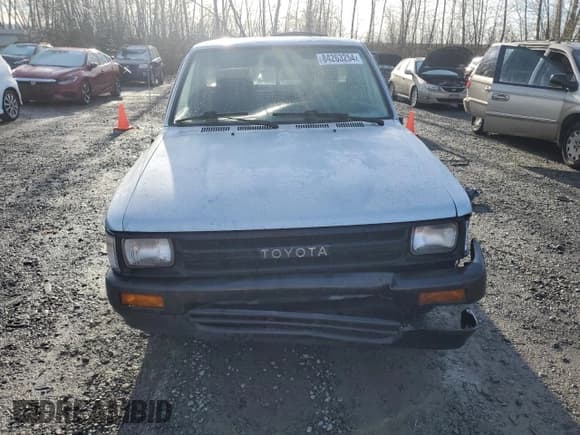 ✅ 1991 Toyota Pickup • VIN: JT4RN81A5M5108444 • Lot: 84263254. Listed on Copart with 229,851 mi. Free auction sales archive from the USA and detailed vehicle history report at DreamBid. Image 5.