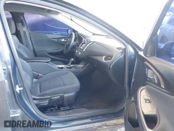 2020 Chevrolet Malibu LT с VIN 1G1ZD5STXLF044078, выставлен на аукционе IAAI как лот 43595563 с пробегом 87 585 миль миль и . История ставок и продаж доступна на DreamBid. Изображение 5.