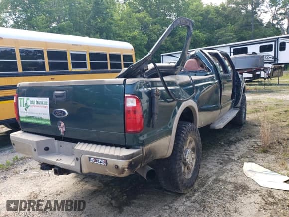 ✅ 2008 Ford F-350 XL • VIN: 1FTWW31R18ED46841 • Лот: 55719364. Опубликован ранее на Copart с пробегом Не указан. Бесплатный доступ к архиву аукционных продаж из США и подробный отчёт об истории автомобиля на DreamBid. Изображение 3.