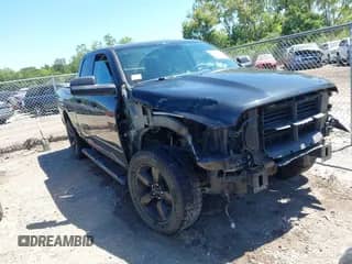 2018 Ram 1500 Express z VIN 1C6RR7FT7JS251439, wystawiony jako IAAI lot #42999288 z przebiegiem 137 274 mil mil oraz . Historia ofert i sprzedaży dostępna na DreamBid. Obrazek 1.