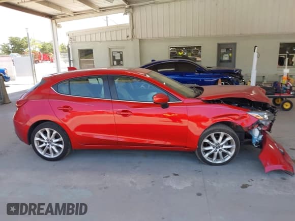 ✅ 2015 Mazda 3 S Grand Touring • VIN: JM1BM1M30F1224119 • Lot: 42289637. Listed on IAAI with 110,728 mi. Free auction sales archive from the USA and detailed vehicle history report at DreamBid. Image 14.