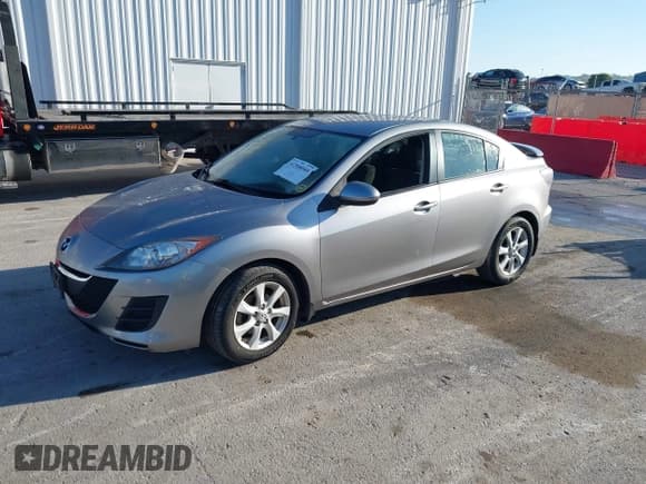 ✅ 2010 Mazda 3 i Sport • VIN: JM1BL1SF0A1204588 • Лот: 43799338. Опубликован ранее на IAAI с пробегом 143 777 миль. Бесплатный доступ к архиву аукционных продаж из США и подробный отчёт об истории автомобиля на DreamBid. Изображение 2.
