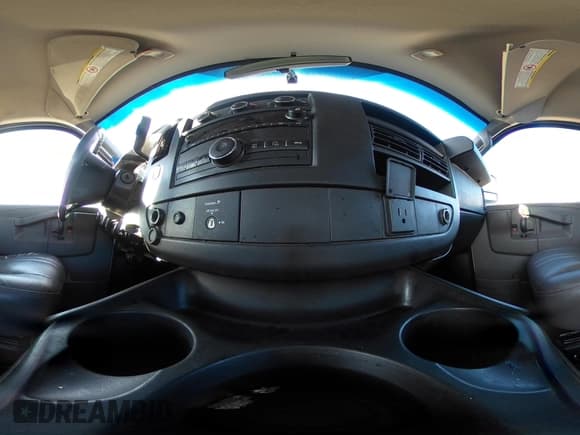 ✅ 2017 Chevrolet Express Cargo • VIN: 1GCWGAFG3H1209433 • Лот: 43636335. Опубликован ранее на IAAI с пробегом 367 900 миль. Бесплатный доступ к архиву аукционных продаж из США и подробный отчёт об истории автомобиля на DreamBid. Изображение 17.