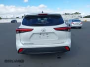 ✅ 2023 Toyota Highlander XSE • VIN: 5TDKDRBH1PS013710 • Lot: 43594214. Wystawiony na IAAI z przebiegiem 18 876 mil. Bezpłatny archiwum sprzedaży aukcyjnych z USA i szczegółowy raport historii pojazdu na DreamBid. Zdjęcie 16.