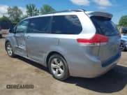 ✅ 2014 Toyota Sienna LE AAS • VIN: 5TDKK3DC9ES489463 • Lot: 42344427. Listed on IAAI with 233,265 mi. Free auction sales archive from the USA and detailed vehicle history report at DreamBid. Image 3.