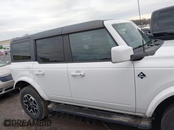 ✅ 2022 Ford Bronco • VIN: 1FMDE5BH3NLB46428 • Lot: 41712299. Listed on IAAI with 35,930 mi. Free auction sales archive from the USA and detailed vehicle history report at DreamBid. Image 13.