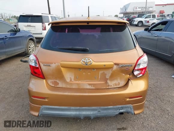 ✅ 2010 Toyota Matrix S • VIN: 2T1KE4EE3AC039873 • Lot: 41517447. Listed on IAAI with 97,833 mi. Free auction sales archive from the USA and detailed vehicle history report at DreamBid. Image 16.