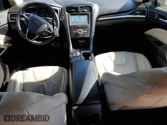 ✅ 2017 Ford Fusion Hybrid Titanium • VIN: 3FA6P0RU7HR263695 • Lot: 82316995. Listed on Copart with 172,692 mi. Free auction sales archive from the USA and detailed vehicle history report at DreamBid. Image 8.