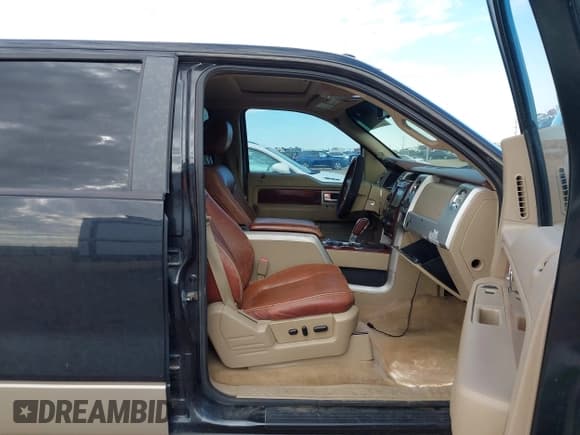 ✅ 2010 Ford F-150 XL • VIN: 1FTFW1EV9AKB32358 • Lot: 43363615. Listed on IAAI with 181,441 mi. Free auction sales archive from the USA and detailed vehicle history report at DreamBid. Image 5.