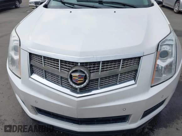 ✅ 2010 Cadillac SRX Luxury Collection • VIN: 3GYFNAEY4AS565081 • Lot: 43423450. Wystawiony na IAAI z przebiegiem 205 096 mil. Bezpłatny archiwum sprzedaży aukcyjnych z USA i szczegółowy raport historii pojazdu na DreamBid. Zdjęcie 6.