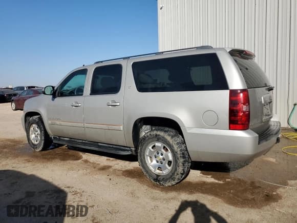 ✅ 2008 Chevrolet Suburban 1LT • VIN: 3GNFK16358G143665 • Lot: 74793114. Wystawiony na Copart z przebiegiem 226 977 mil. Bezpłatny archiwum sprzedaży aukcyjnych z USA i szczegółowy raport historii pojazdu na DreamBid. Zdjęcie 2.