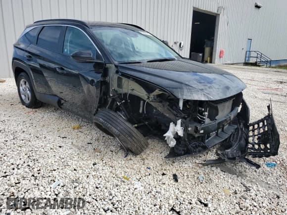 ✅ 2024 Hyundai Tucson SEL • VIN: 5NMJBCDE9RH342758 • Lot: 70310664. Wystawiony na Copart z przebiegiem 16 204 mil. Bezpłatny archiwum sprzedaży aukcyjnych z USA i szczegółowy raport historii pojazdu na DreamBid. Zdjęcie 4.