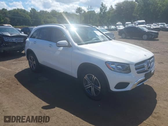✅ 2018 Mercedes-Benz GLC 300 • VIN: WDC0G4KB4JV018601 • Lot: 43109325. Listed on IAAI with 25,856 mi. Free auction sales archive from the USA and detailed vehicle history report at DreamBid. Image 1.