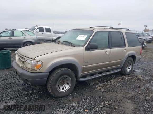 ✅ 1999 Ford Explorer XL • VIN: 1FMZU34X1XZA62951 • Лот: 43663817. Опубликован ранее на IAAI с пробегом 220 290 миль. Бесплатный доступ к архиву аукционных продаж из США и подробный отчёт об истории автомобиля на DreamBid. Изображение 2.