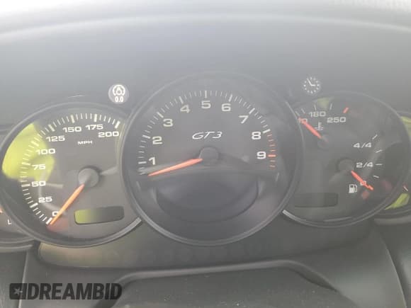 ✅ 2004 Porsche 911 • VIN: WP0AC29944S692069 • Лот: 74231194. Опубликован ранее на Copart с пробегом Не указан. Бесплатный доступ к архиву аукционных продаж из США и подробный отчёт об истории автомобиля на DreamBid. Изображение 9.