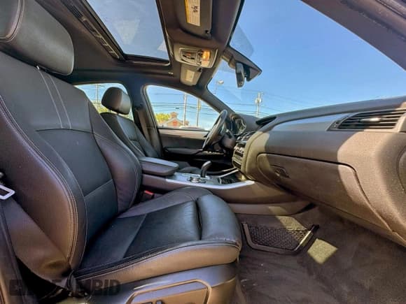 ✅ 2018 BMW X4 M40i • VIN: 5UXXW7C51J0W64045 • Лот: 95030105. Опубликован ранее на Copart с пробегом 133 818 миль. Бесплатный доступ к архиву аукционных продаж из США и подробный отчёт об истории автомобиля на DreamBid. Изображение 5.