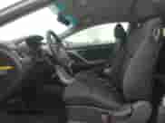 2013 Hyundai Elantra GS z VIN KMHDH6AE3DU023418, wystawiony jako Copart lot #82001965 z przebiegiem 207 188 mil mil oraz Szkoda całkowita • Salvage title. Historia ofert i sprzedaży dostępna na DreamBid. Obrazek 7.