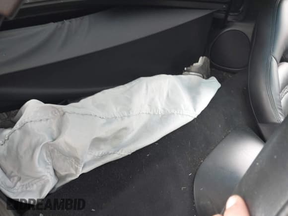 ✅ 2000 Chevrolet Corvette • VIN: 1G1YY22G2Y5115238 • Lot: 42945273. Listed on IAAI with 49,364 mi. Free auction sales archive from the USA and detailed vehicle history report at DreamBid. Image 8.